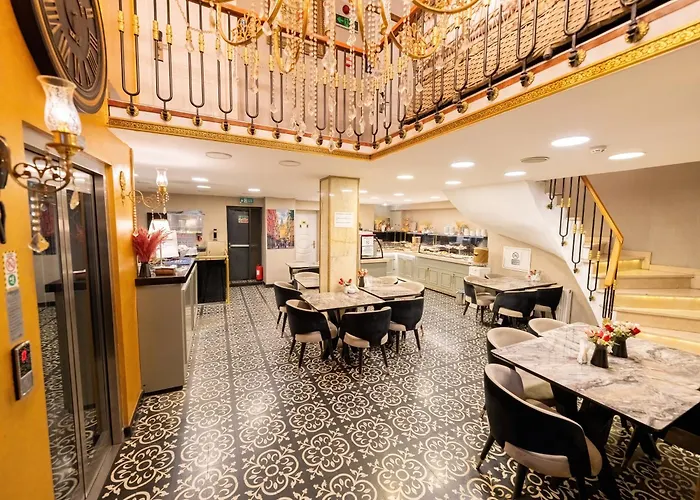 Diamond Royal Hotel