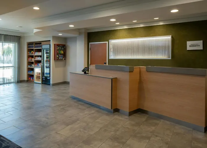 Fairfield Inn & Suites