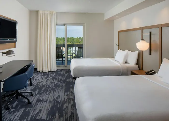 Fairfield Inn & Suites