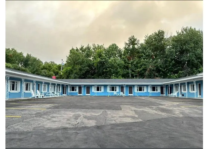 Stiles Motel Hill View