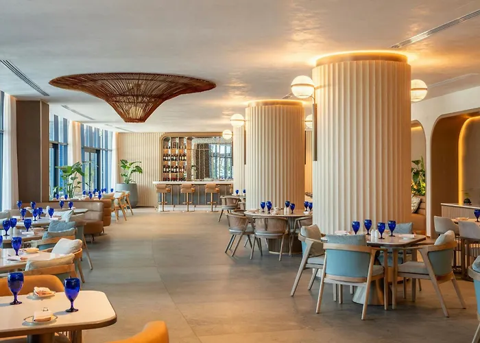 Le Meridien Beach
