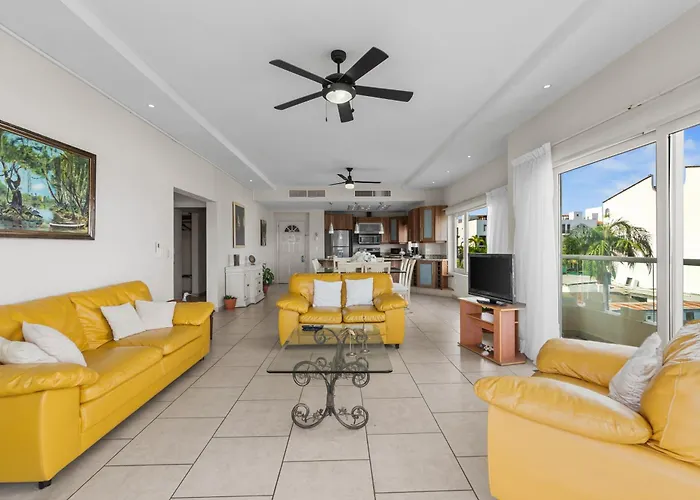 Marina Banderas Suites Boutique
