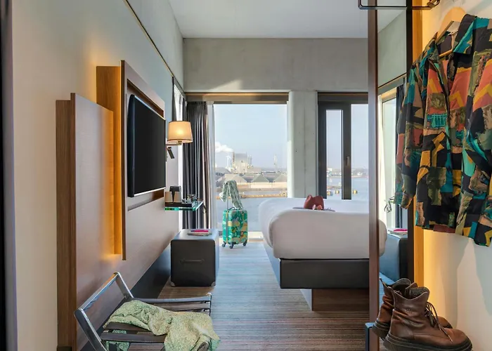 Moxy Amsterdam Houthavens