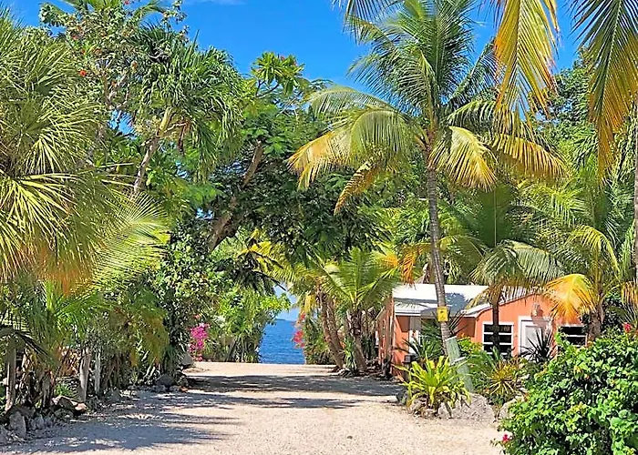 Pelican Cottages