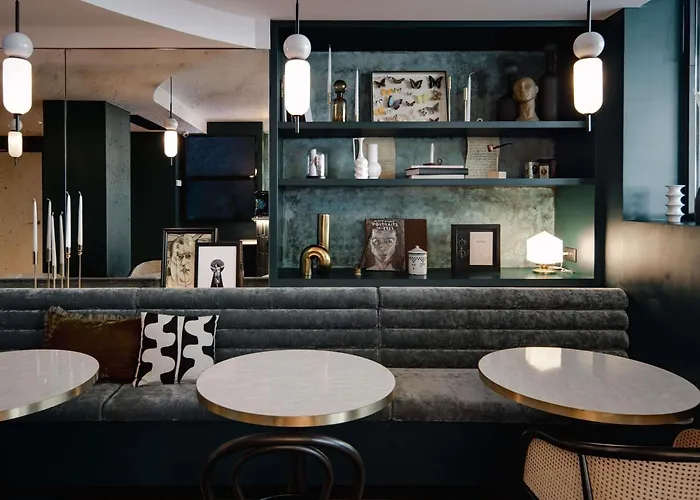 Mercure Tour Eiffel Pont Mirabeau