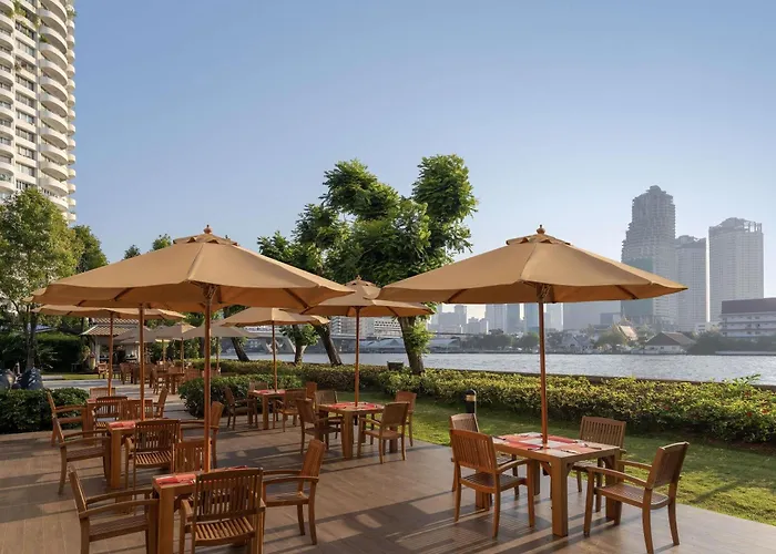 Ibis Riverside