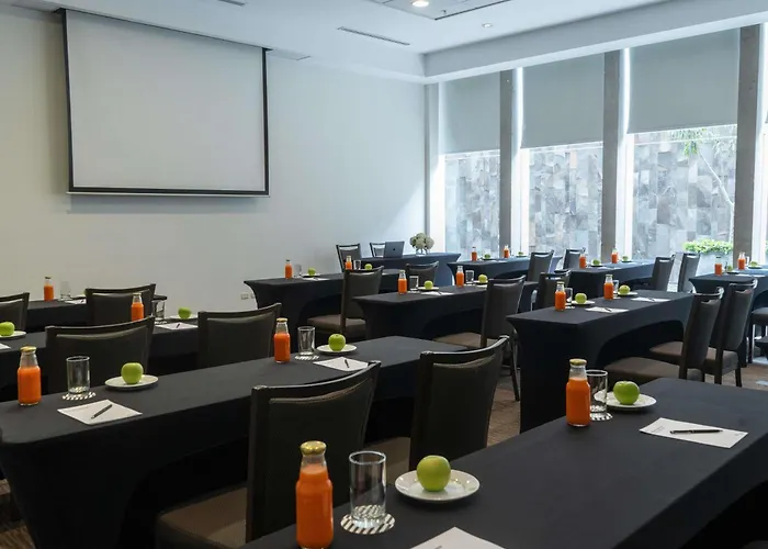 Pullman San Isidro