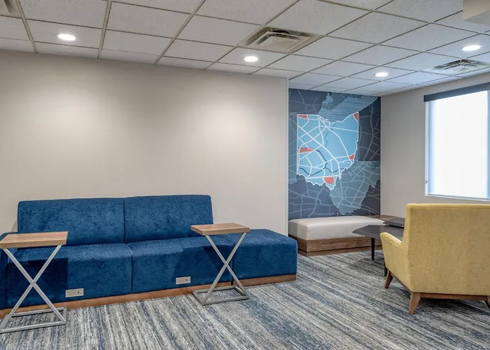 Holiday Inn Express Hotel & Suites Columbus Airport By Ihg