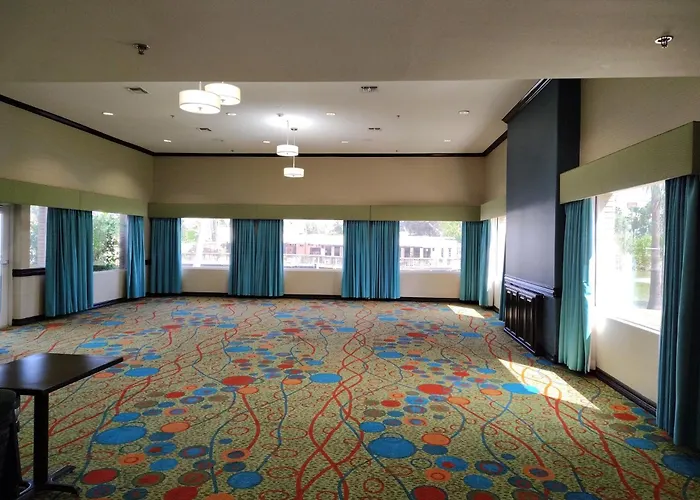 Holiday Inn Express And Suites Brownsville By Ihg