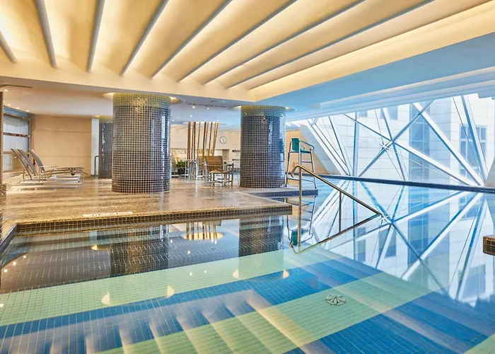 Westin Bund Center,
