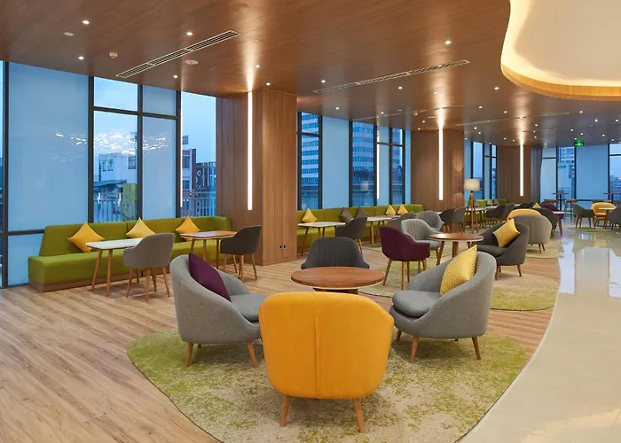 Holiday Inn & Suites Saigon Airport By Ihg