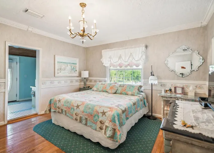 Banyan House Vacation Rentals