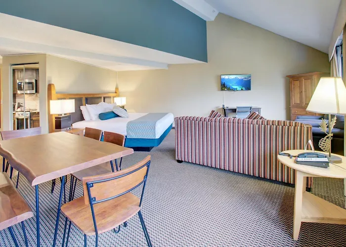 Blackcomb Lodge