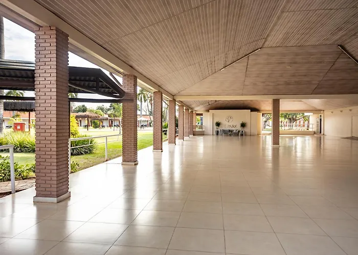 IPÊ PARK Convention Hotel
