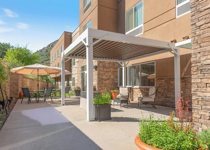 Fairfield Inn & Suites By Marriott