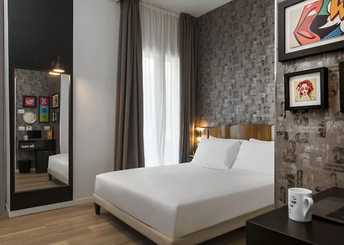 Up Hotel