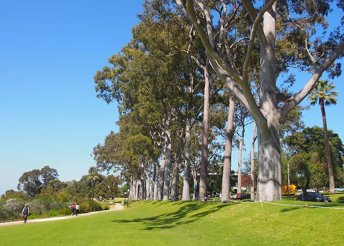Kings Park Motel