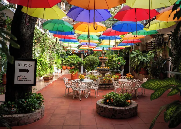 Posada De Roger - Near Los Muertos Beach