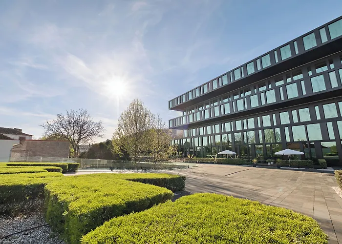 Axis Viana Business & Spa Hotel