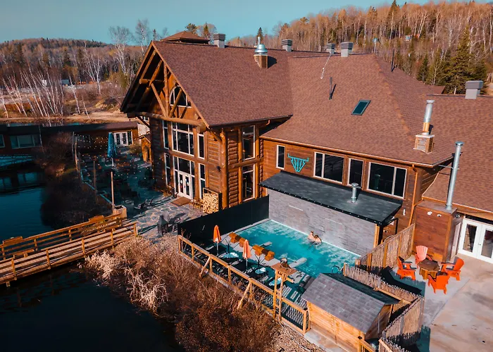 Auberge Du Lac Taureau Et Condos