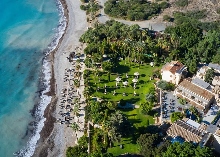 Columbia Beach Resort Pissouri
