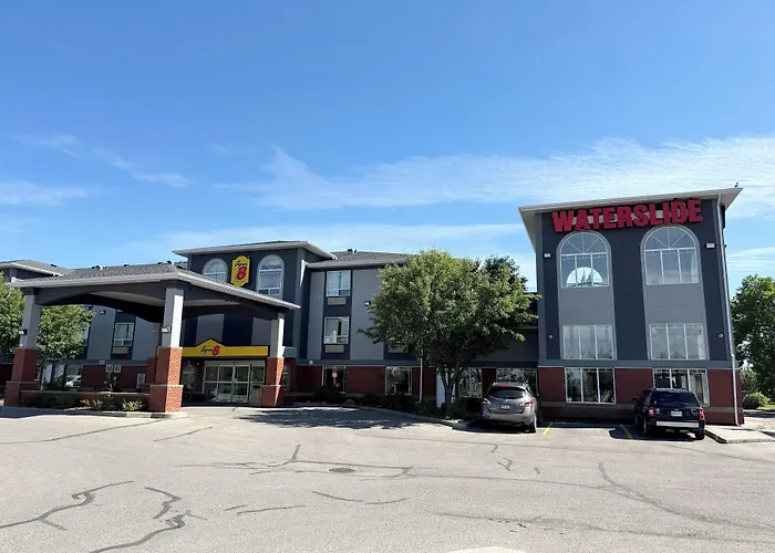 Super 8 By Wyndham High River Ab
