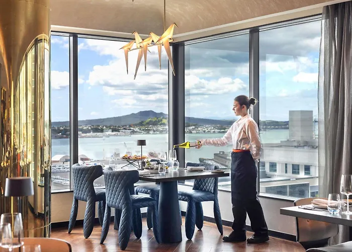 So/ Auckland