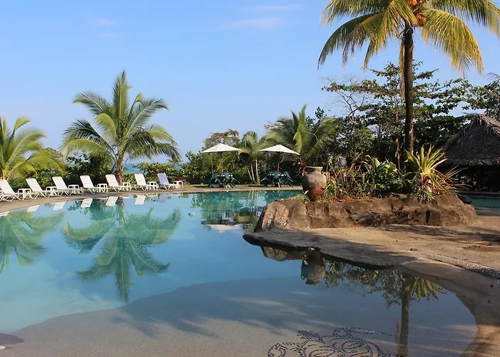 Popa Paradise Beach Resort