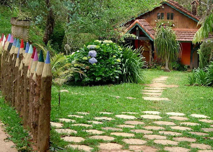 Casa da Colina Chalés