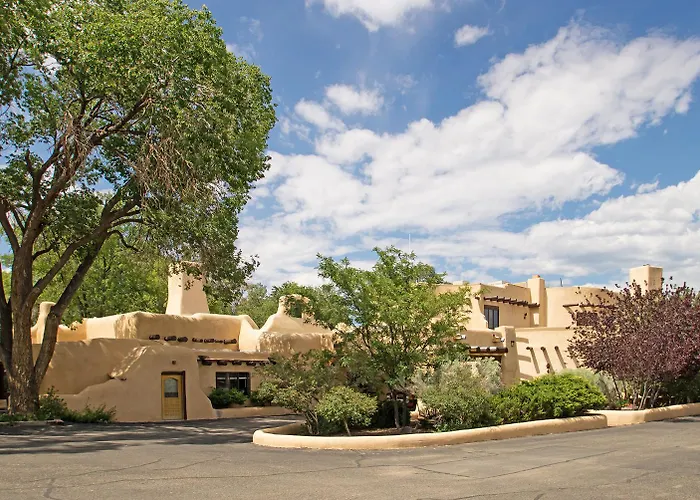 Sagebrush Inn & Suites