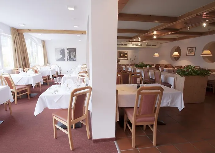 Hotel Alpenfriede Jerzens