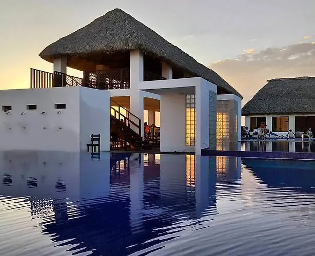 Hotel Maya Jade