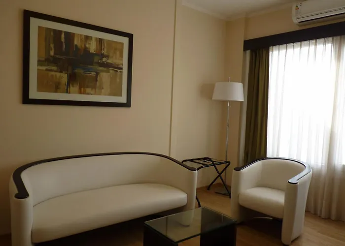 Hotel Osam