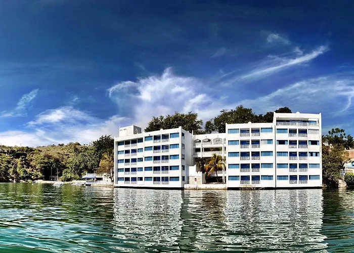 Villa Bejar Tequesquitengo