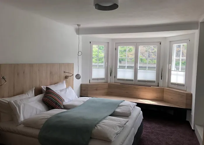 Hotel Weinhaus Fries Kattenes