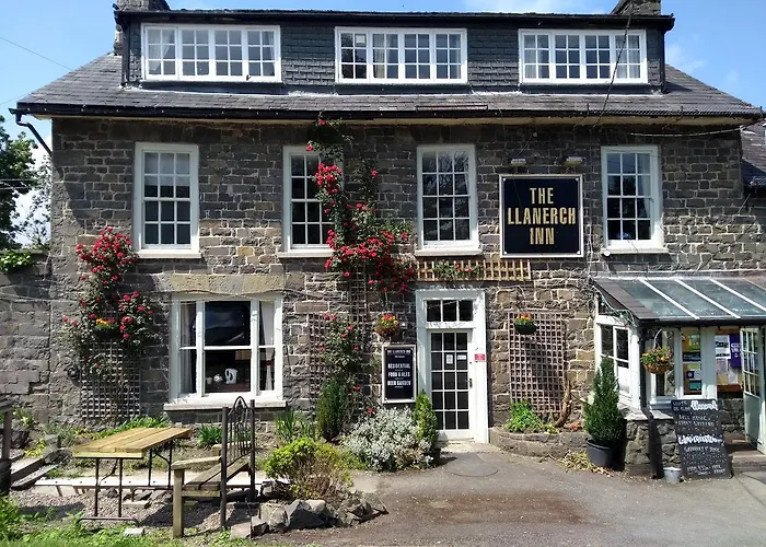 Llanerch Inn