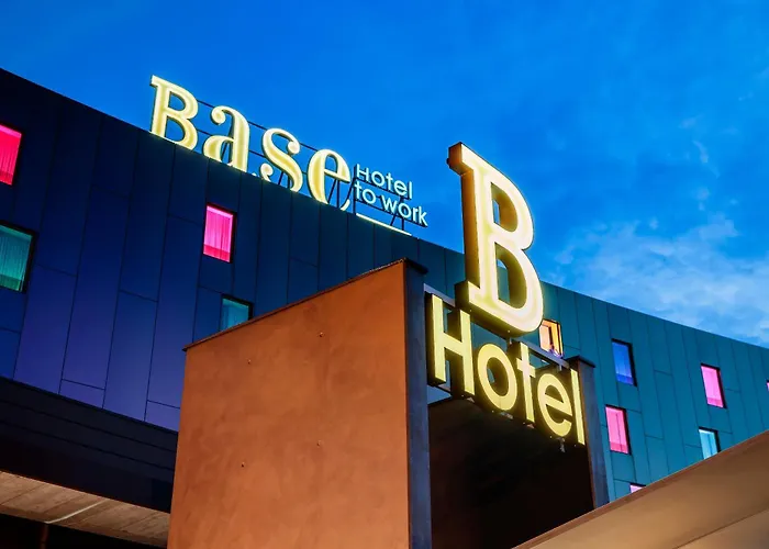 Base Hotel