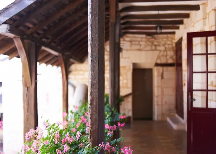 Logis Hotel La Croix Blanche Fontevraud