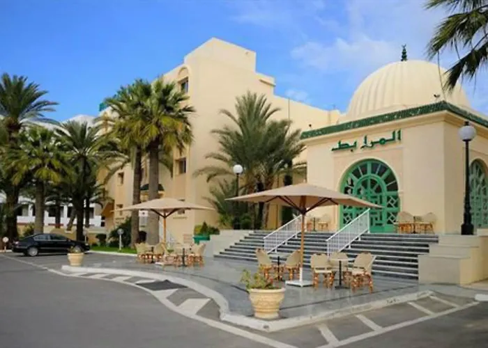 Hotel Marabout - Families And Couples Only