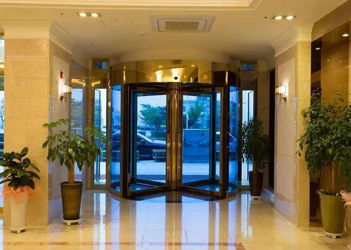 Fontana Beach Hotel
