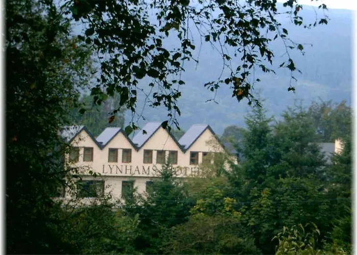 Lynhams Hotel