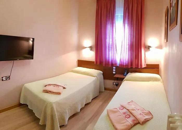 Hostal De La Torre Hostal Economico