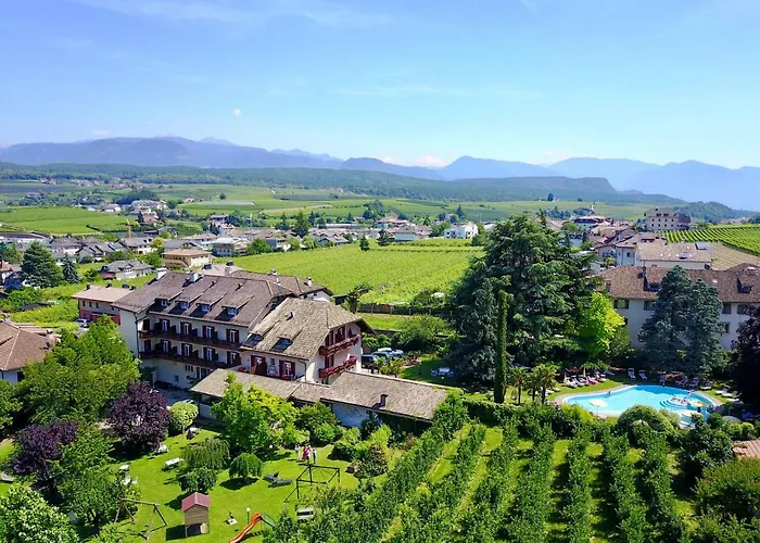 Angerburg Blumenhotel Appiano Sulla Strada Del Vino