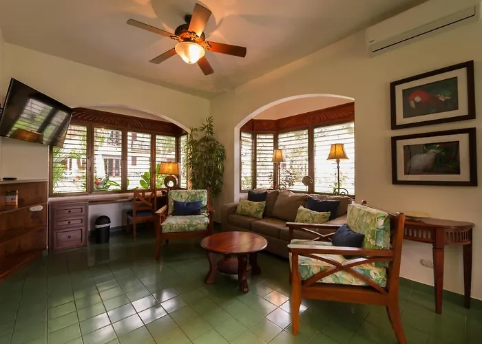 Club Del Mar Oceanfront Hotel Jaco