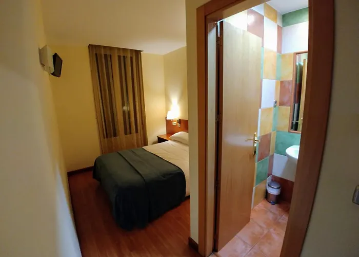 Hostal Prada Borges