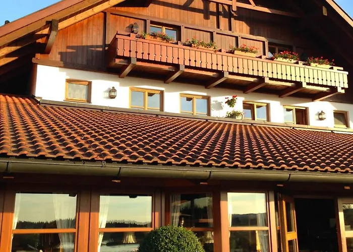 Hotel & Landgasthof Osterseen Iffeldorf
