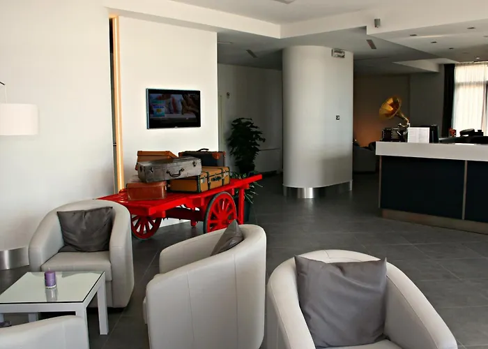 Castelmartini Wellness & Business Hotel Larciano