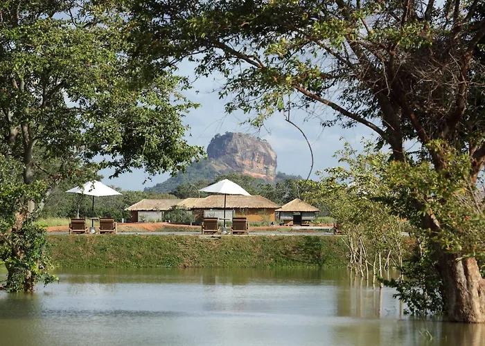 Water Garden Sigiriya - 30 Chic Designed Private Villas Overlooking Sigiriya